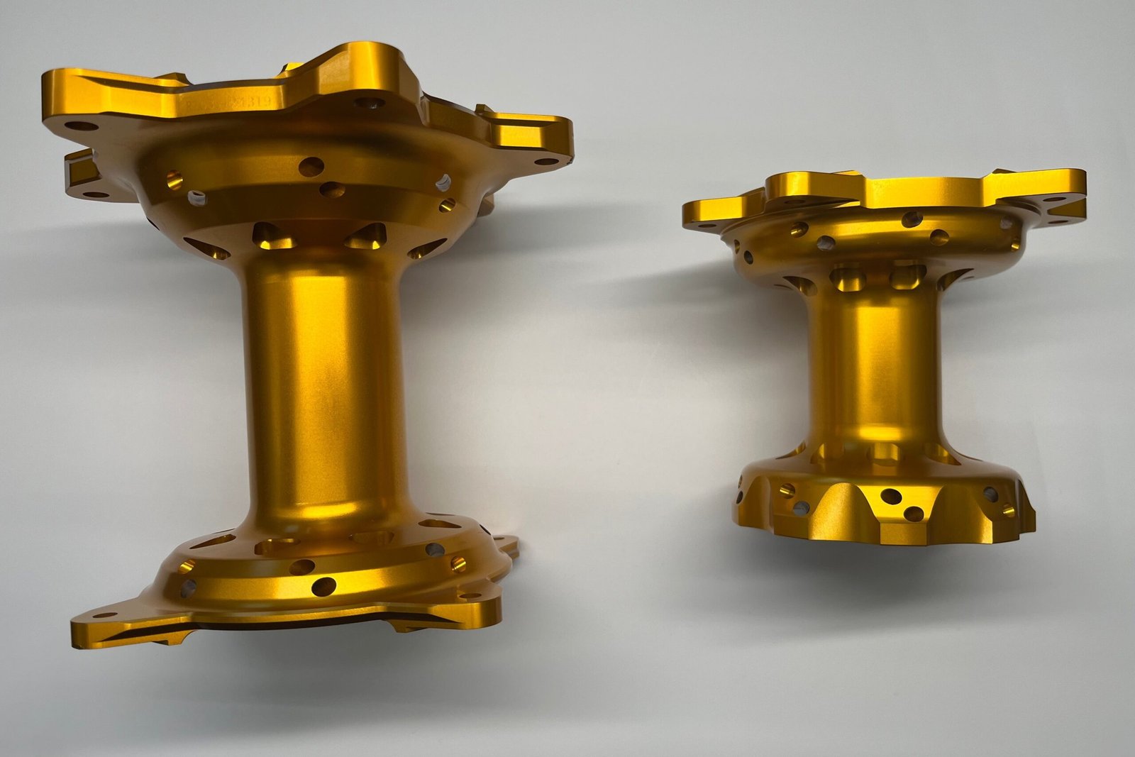 Honda CR/CRF Gold Hub Set (Damaged) (See Fitment Below)